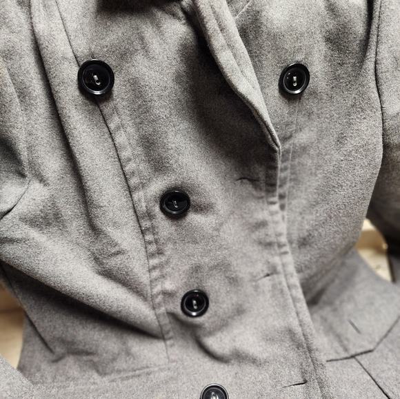 JUNIORS Coat-Size Large Urban Republic - Picture 10 of 10